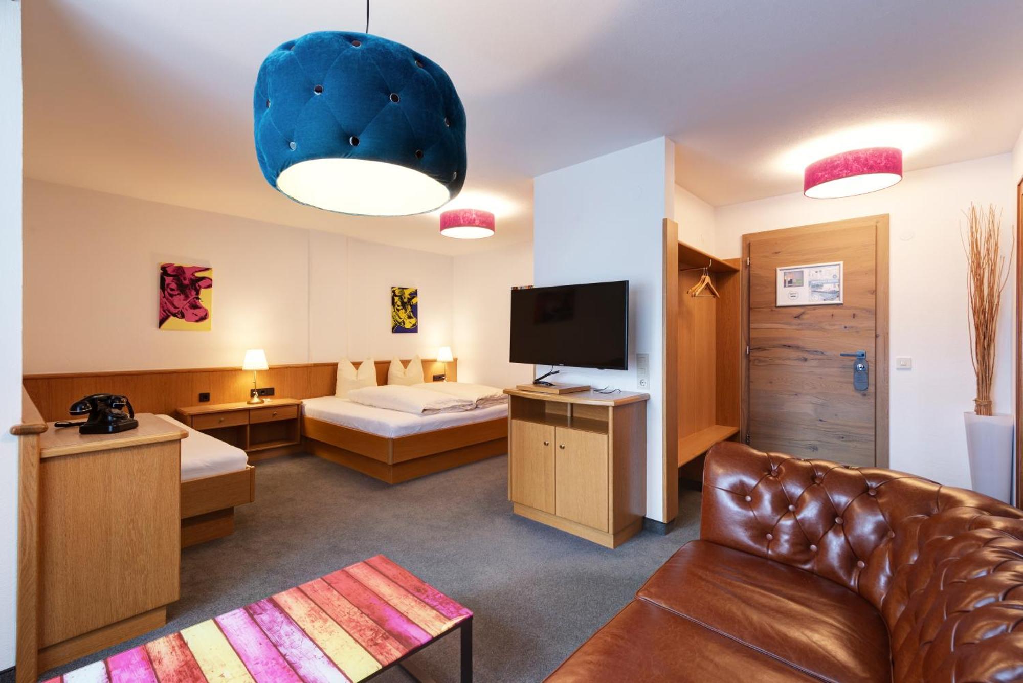 Hotel Pension Kirchplatz Sankt Anton am Arlberg Ngoại thất bức ảnh